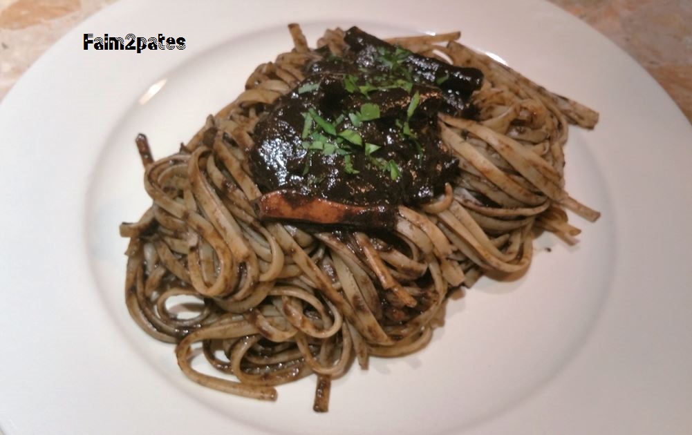 Linguine à l&rsquo;encre de seiche